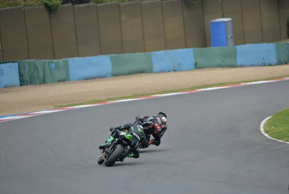 Roulage moto en groupe